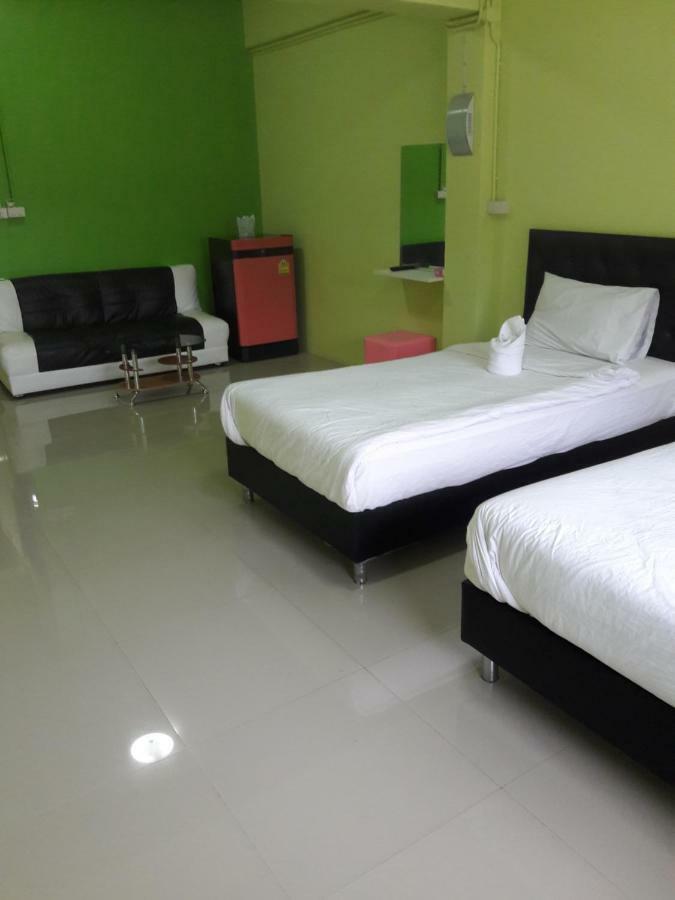Keeree Guesthouse Phetchaburi Exterior photo