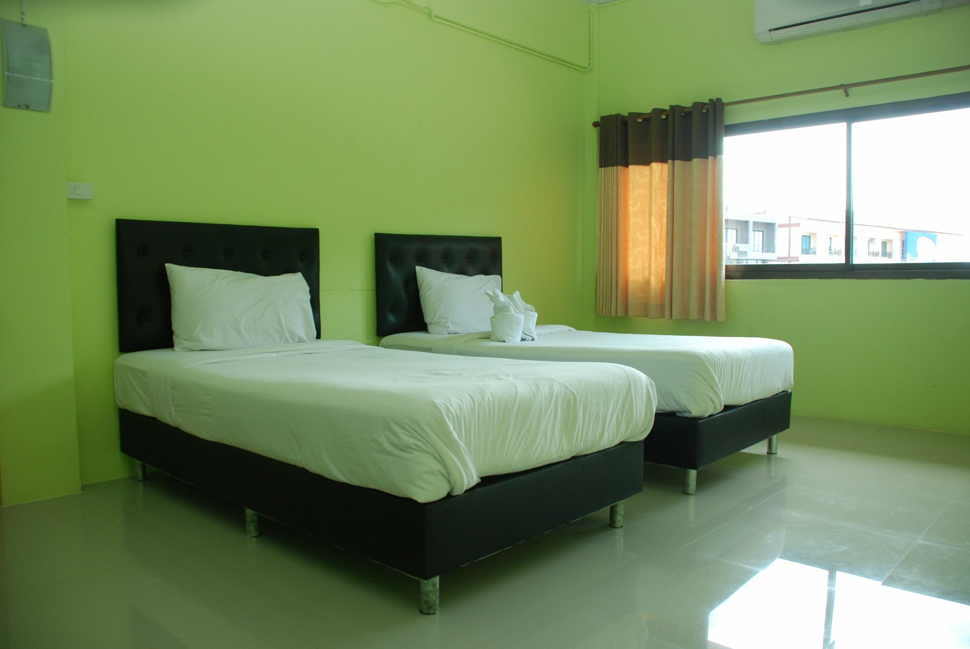 Keeree Guesthouse Phetchaburi Exterior photo