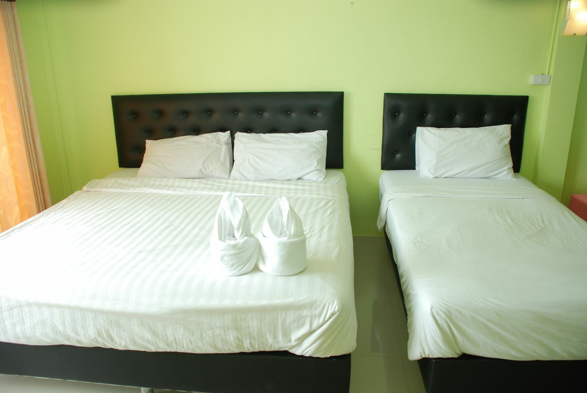 Keeree Guesthouse Phetchaburi Exterior photo
